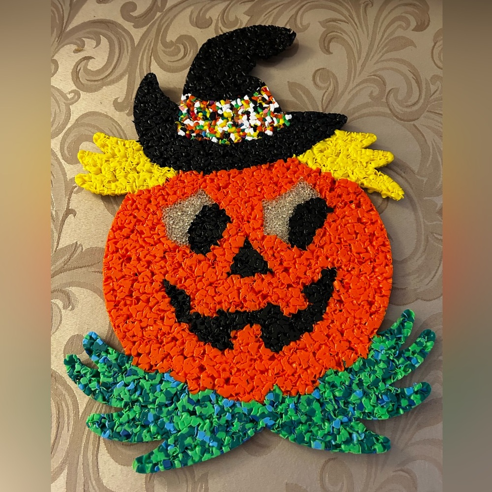 Vintage Melted Plastic Popcorn Plastic Halloween Pumpkin Man, Jack-o’-lantern - Picture 2 of 7